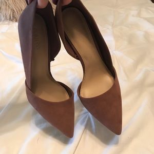Mauve Heels